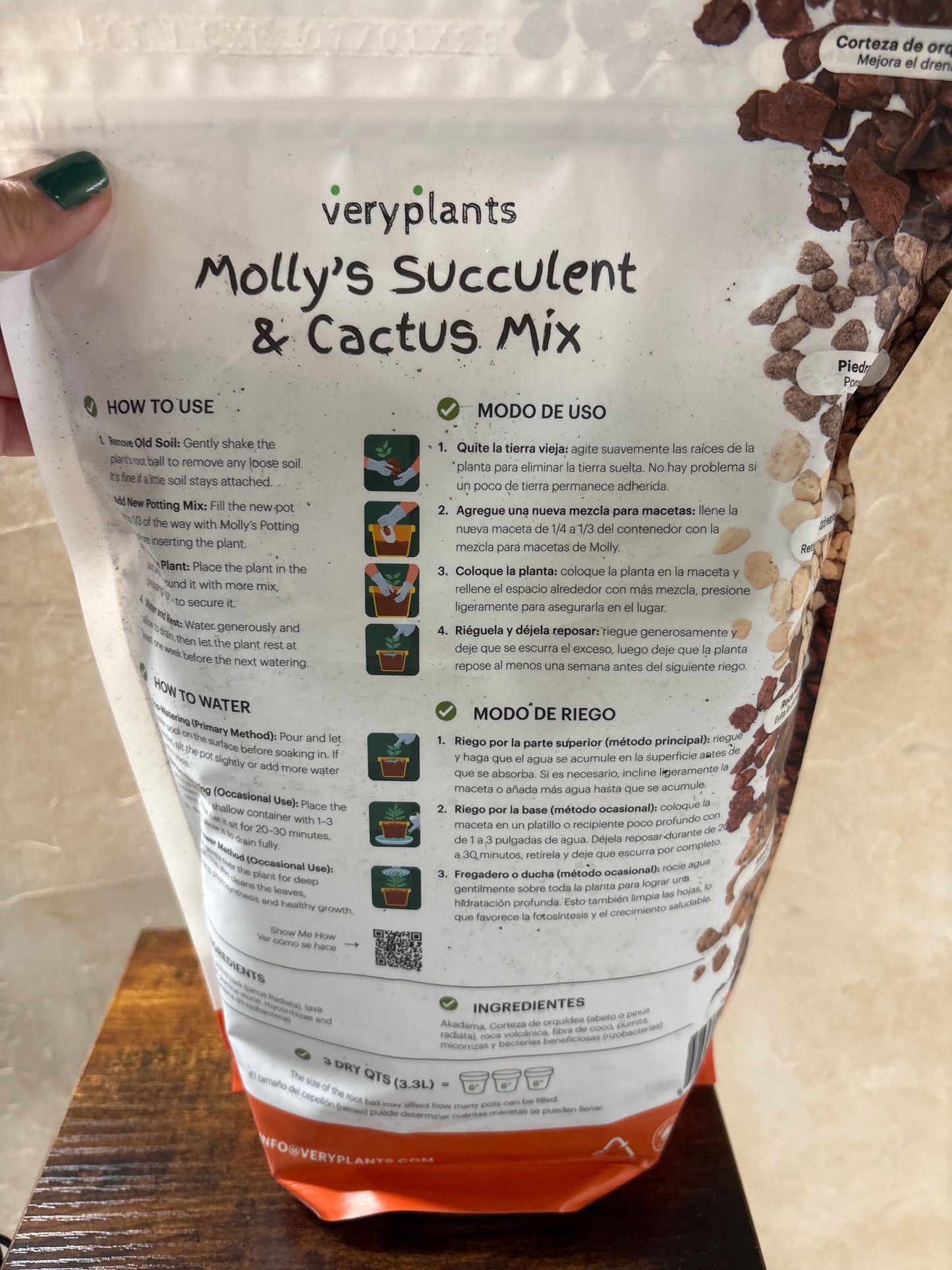 Molly's Succulent & Cactus Mix 3 Dry Qts.